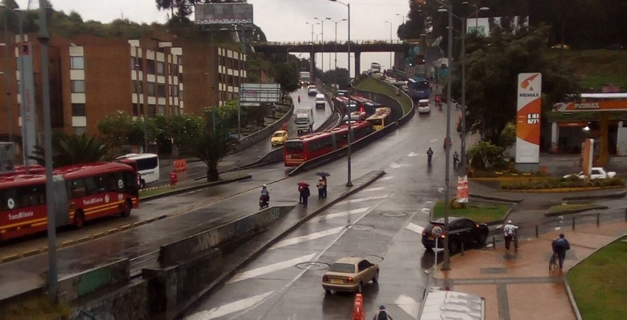 ¿Quién era el hombre que murió en la estación 21 ángeles de TransMilenio?