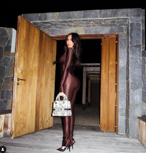 Sonia Sahar es la mujer que se encontraba con Peso Pluma en Las Vegas y por quien habría terminado con Nicky Nicole.