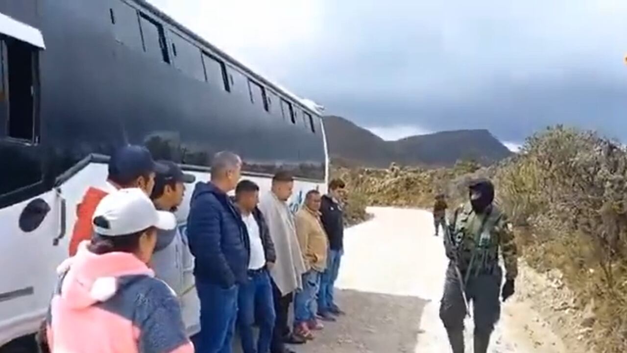 Los sujetos intimidaron a los pasajeros.