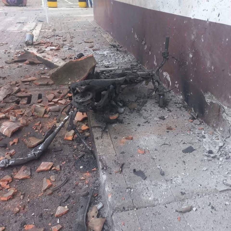 Una motocicleta cargada con explosivos fue detonada cerca de la estación de Policía en Caloto, Cauca.