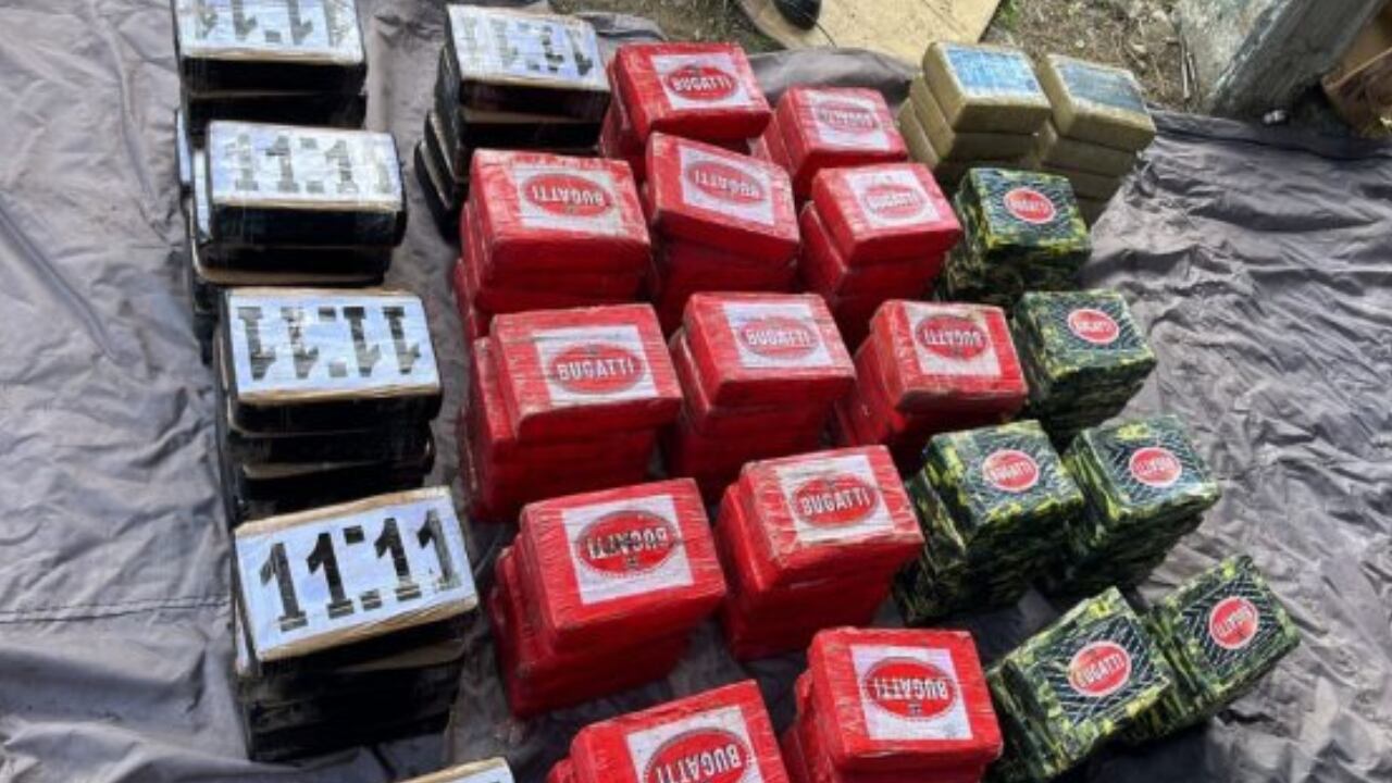 Incautan 2072 kilogramos de clorhidrato de cocaína en el mar Caribe en operación conjunta