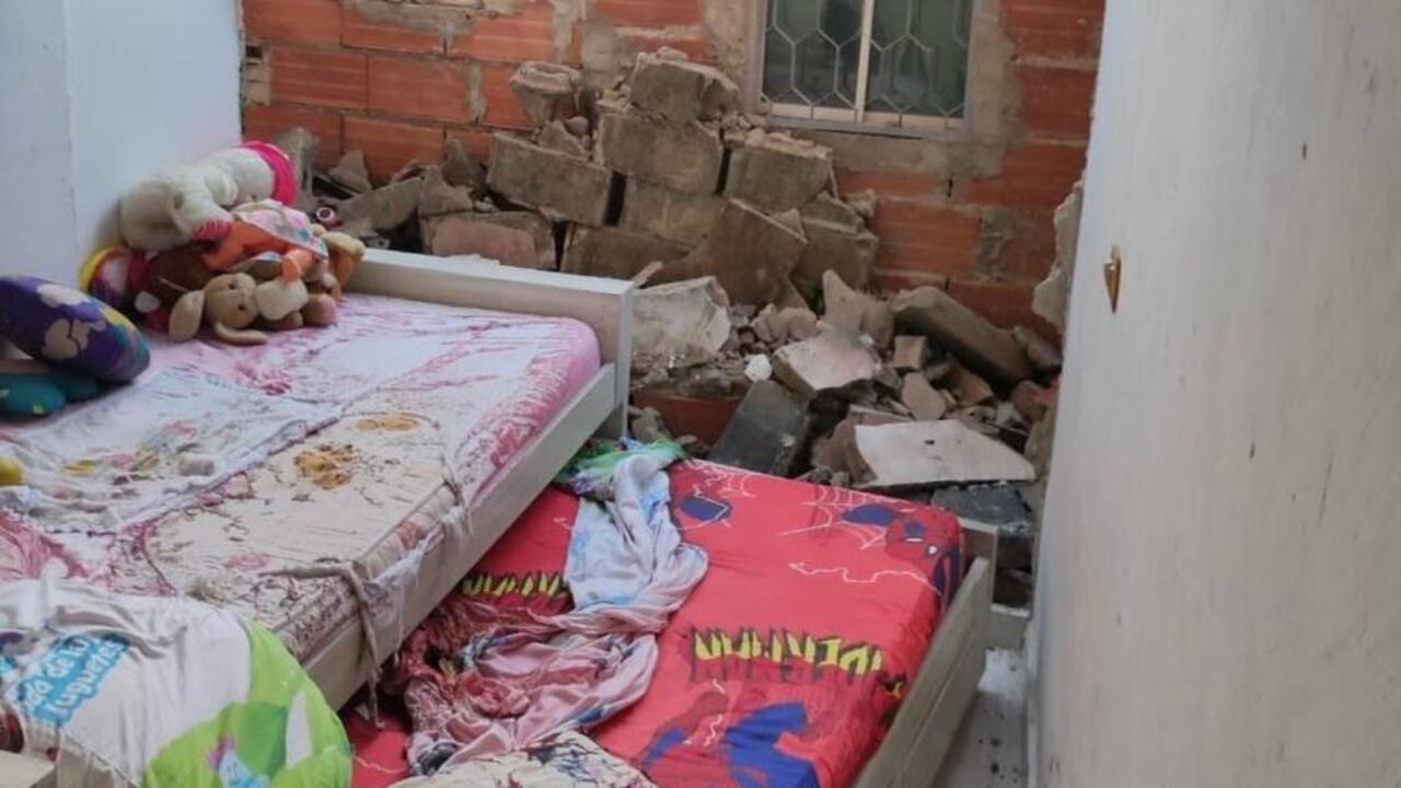 Dos menores resultaron quemados con la explosión.