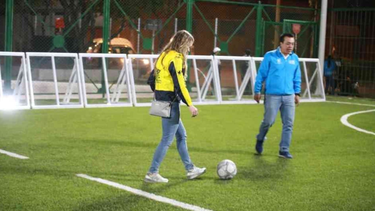 Este tipo de cancha es la tercera en América Latina junto a las de Brasil y Argentina.