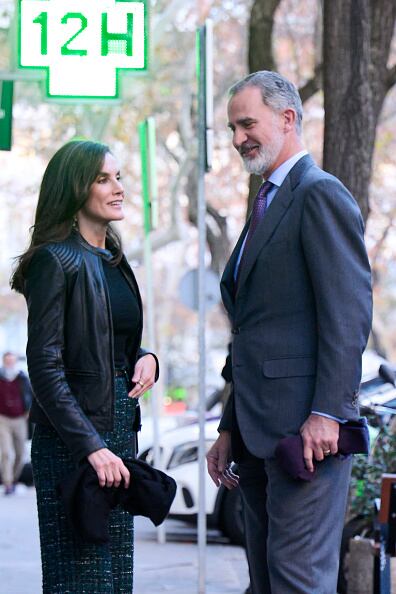 Los reyes de España reaparecen tras el escándalo de infidelidad que envuelve a Letizia Ortiz