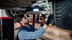 Ruidos extraños son claves para reconocer algún error en la suspensión del carro.