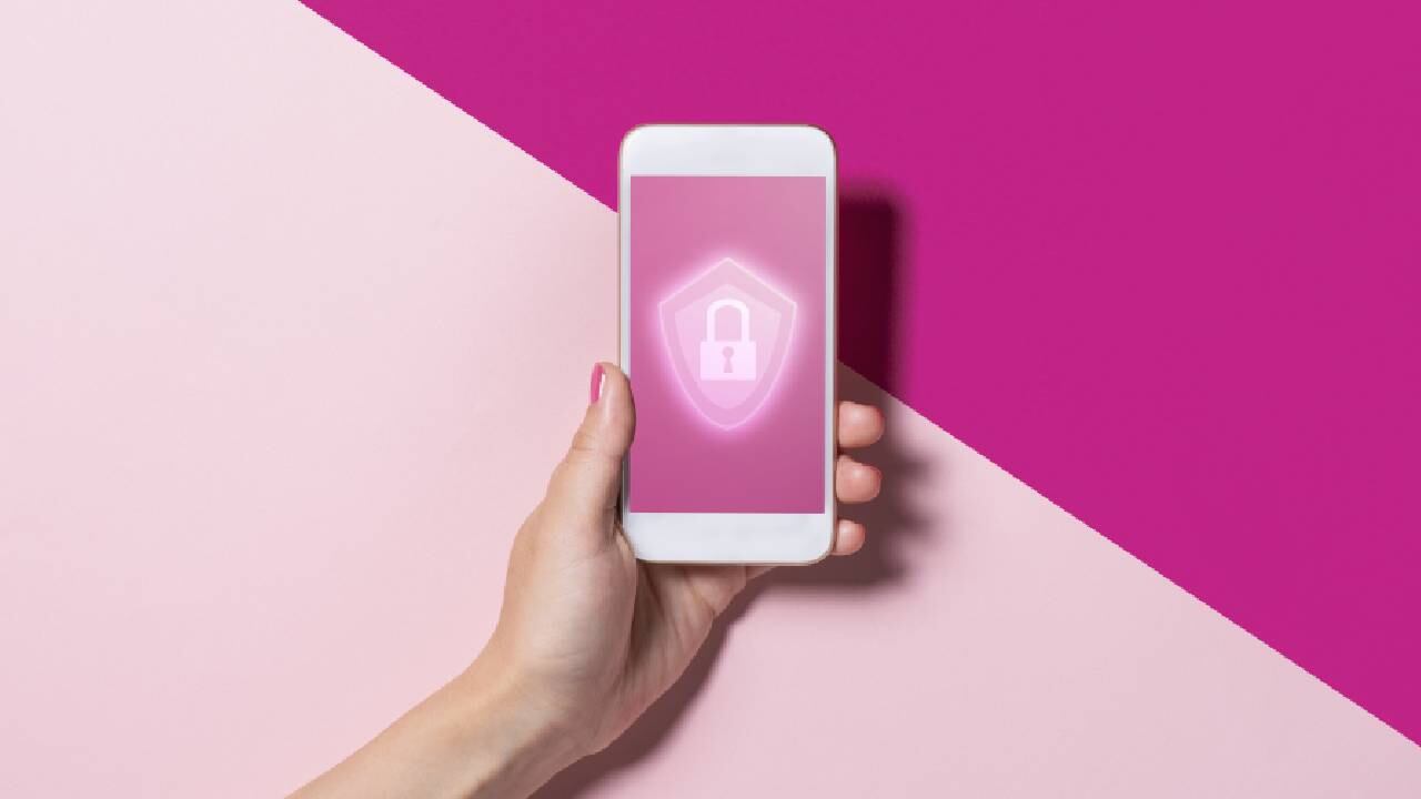 Joven pasó seis años sin redes sociales por un trato que realizó con su madre. Foto: Gettyimages.