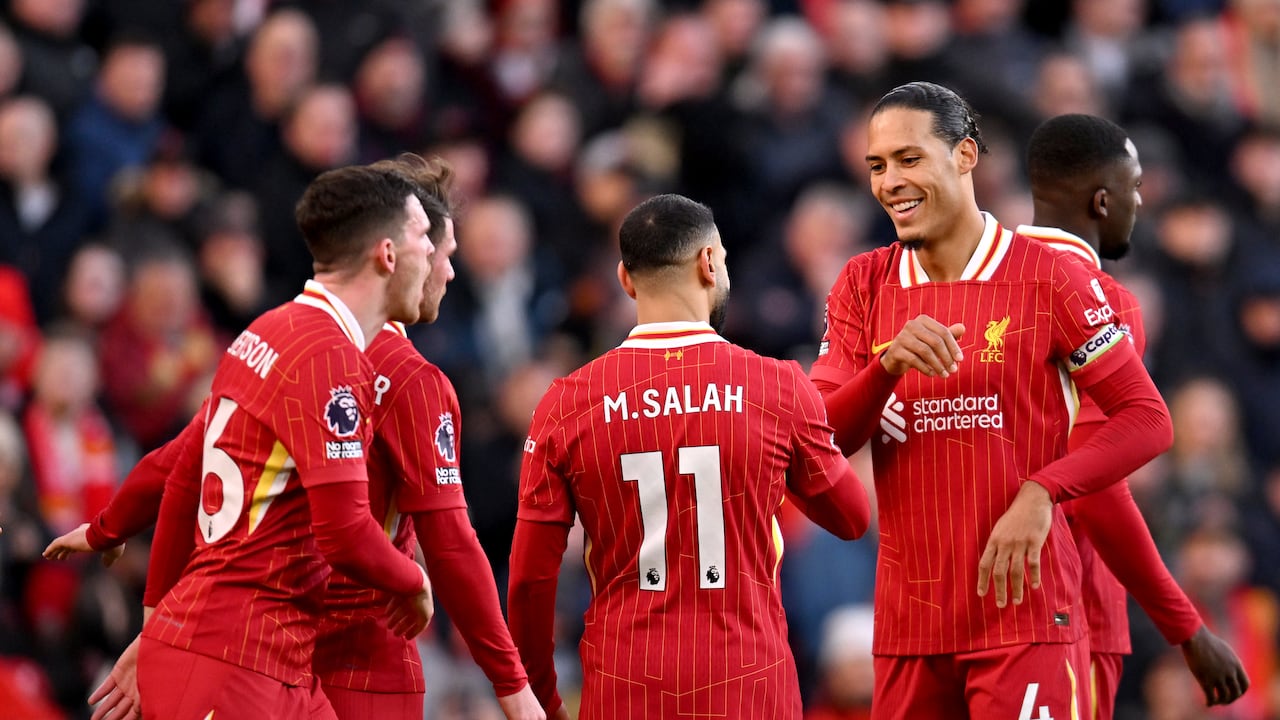 LIVERPOOL, ENGLAND - JANUARY 25: (THE SUN OUT, THE SUN ON SUNDAY OUT) Mohamed Salah celebrates scoring his team's second goal with Virgil van Dijk of Liverpool during the Premier League match between Liverpool FC and Ipswich Town FC at Anfield on January 25, 2025 in Liverpool, England. (Photo by Liverpool FC/Liverpool FC via Getty Images)
