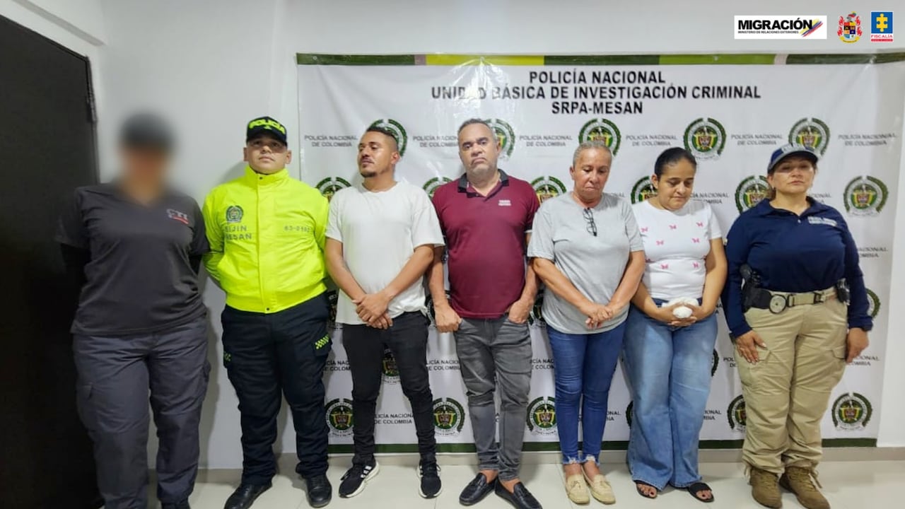Funcionarios y exfuncionarios de la Registraduría estaban tramitando documentos falsos para otorgar ciudadanía colombiana.