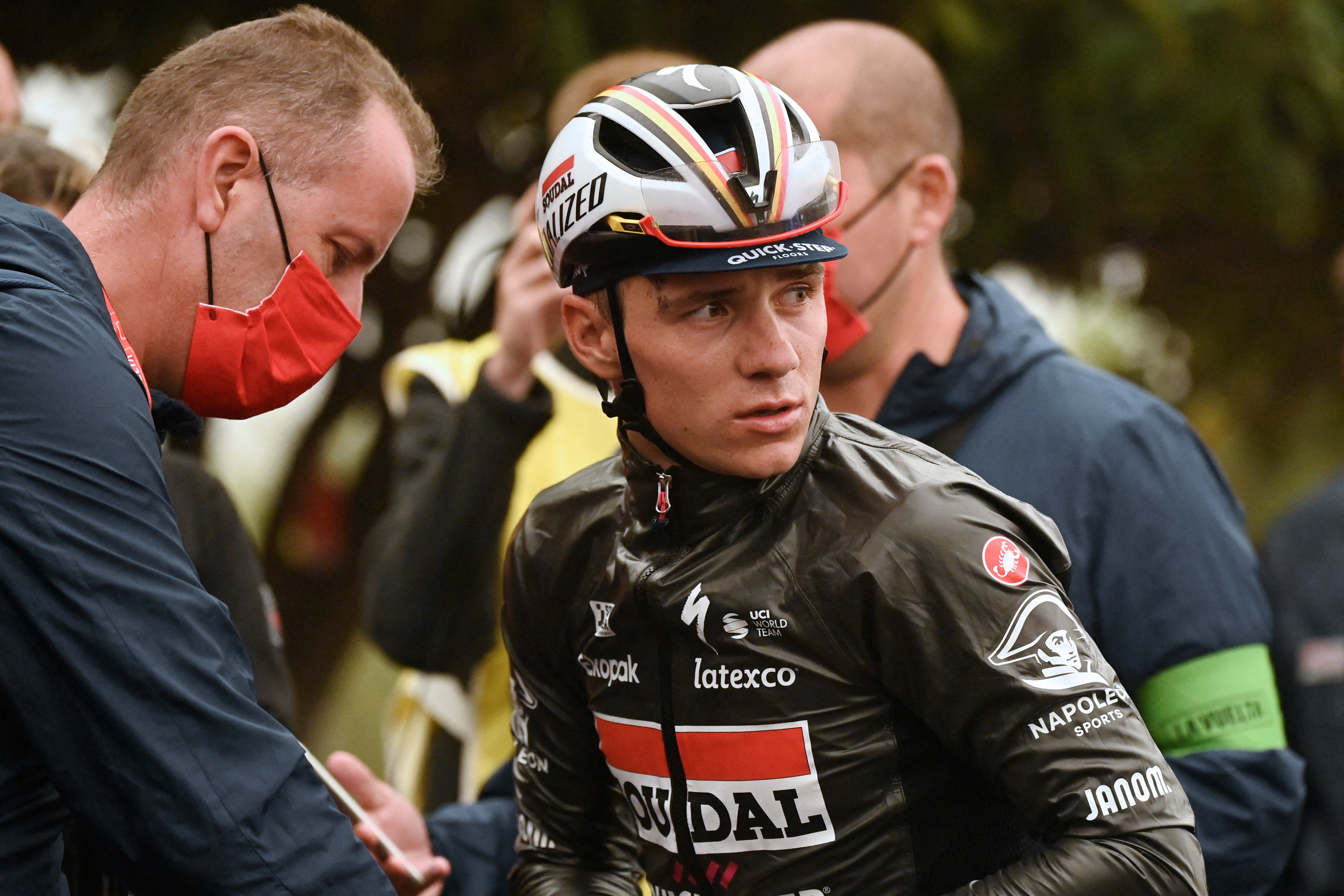 Team Quick Step's Belgian rider Remco Evenepoel is pictured after finishing the stage 9 of the 2023 La Vuelta cycling tour of Spain, a 184,5 km hilly race from Cartagena to Collado de la Cruz de Caravaca, on September 3, 2023. (Photo by JOSE JORDAN / AFP)