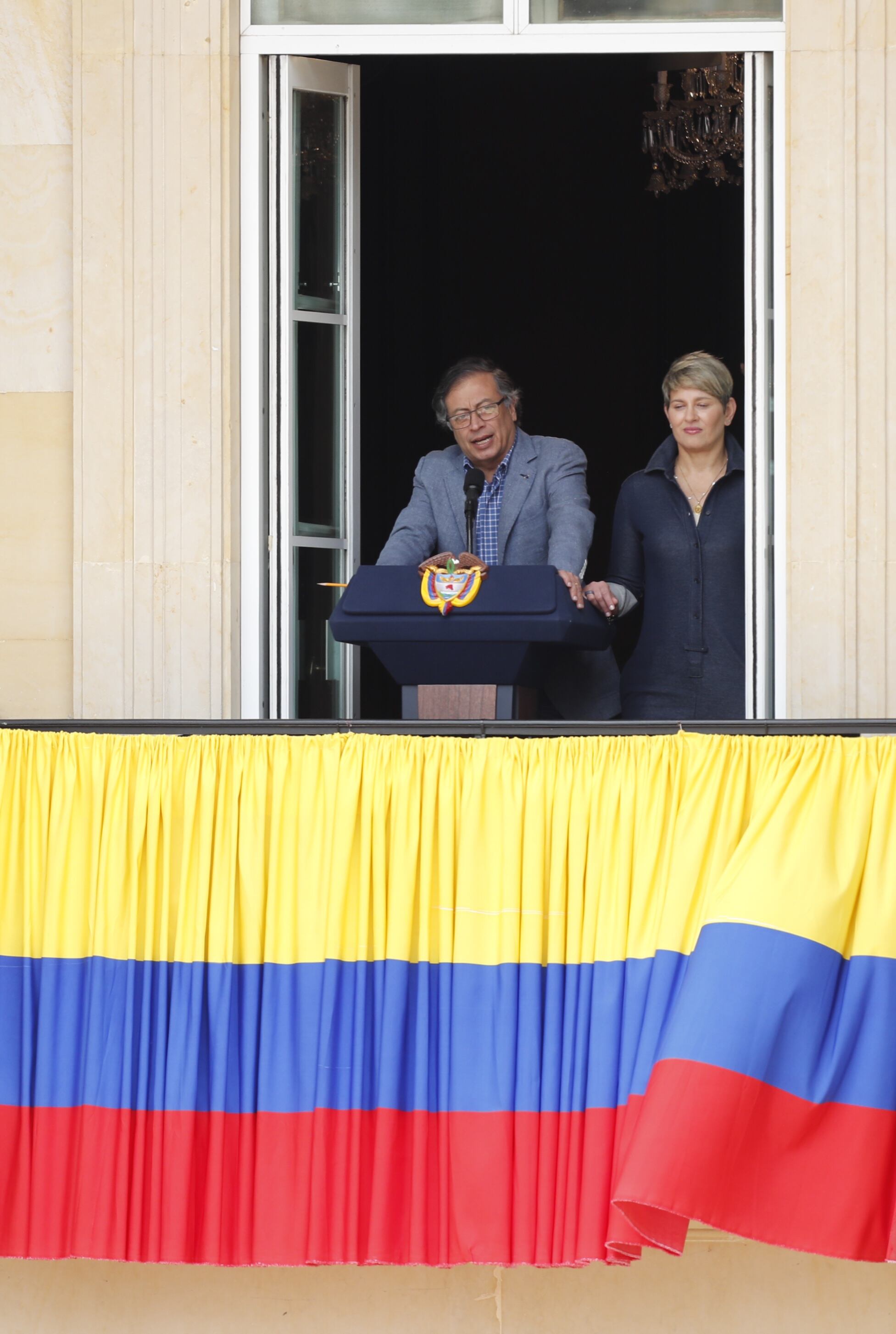 Presidente Gustavo Petro en el balcón de la casa de nariño