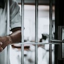 De acuerdo con el reporte oficial, el cinematográfico intento de fuga iba a ser cometido por el feminicida apoyado por un familiar aprovechando la visita regular de los sábados.