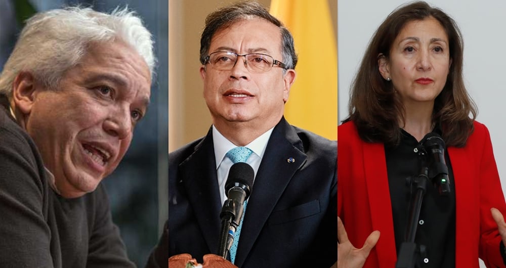 De izquierda a derecha: Carlos Alonso Lucio, Gustavo Petro e Ingrid Betancourt