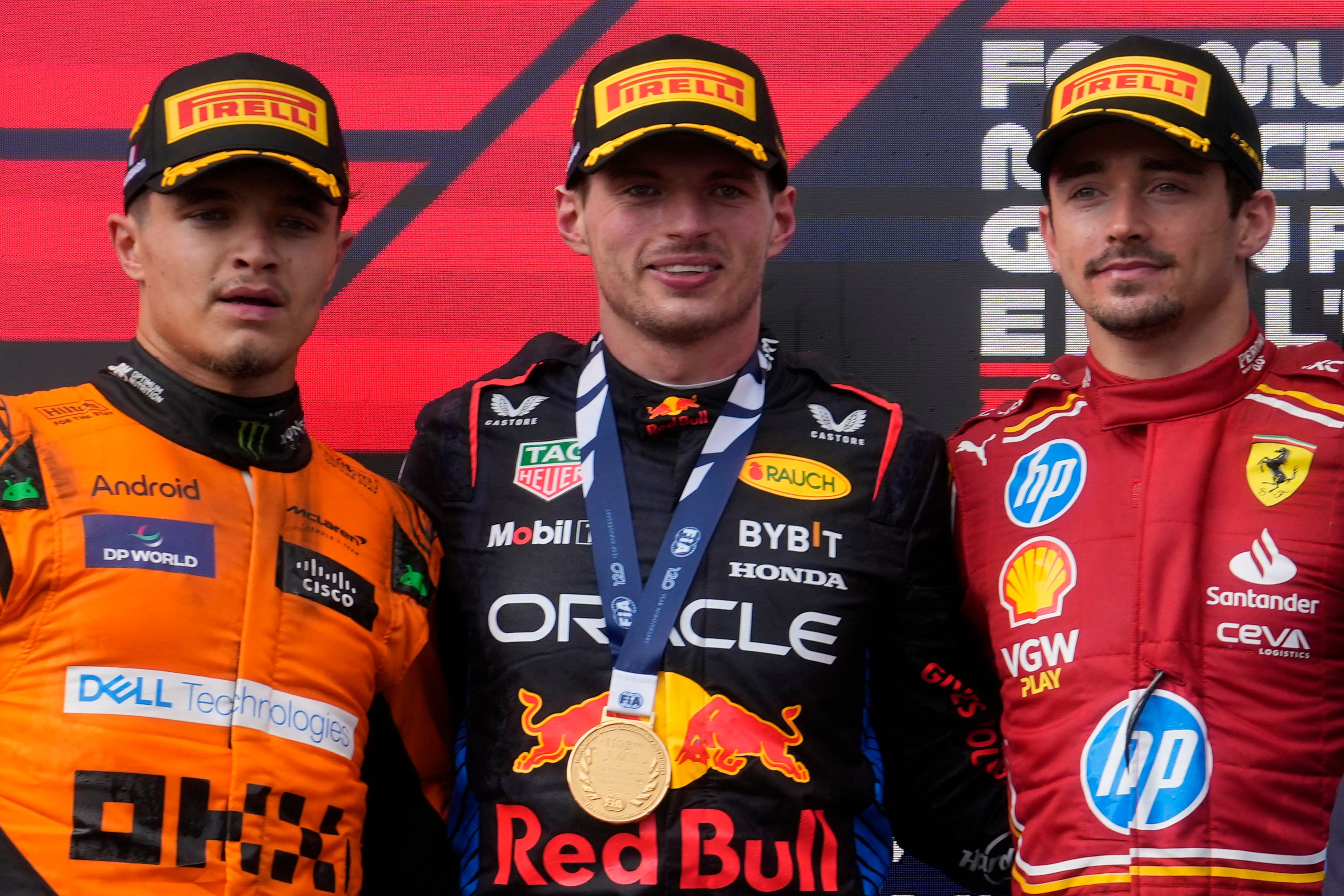 Podio en el GP de Emilia-Romaña.