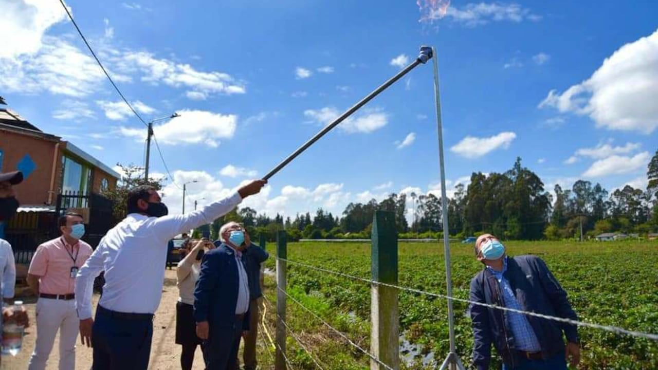 Más de 2.130 personas de las veredas Chauta y La Punta, en el municipio de Madrid, Cundinamarca, se beneficiaron con las obras de reconexión.