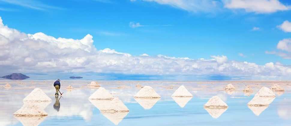 El Salar de Uyuni es el mayor desierto de sal del mundo.