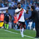 El colombiano anotó los dos goles en el duelo con Racing.