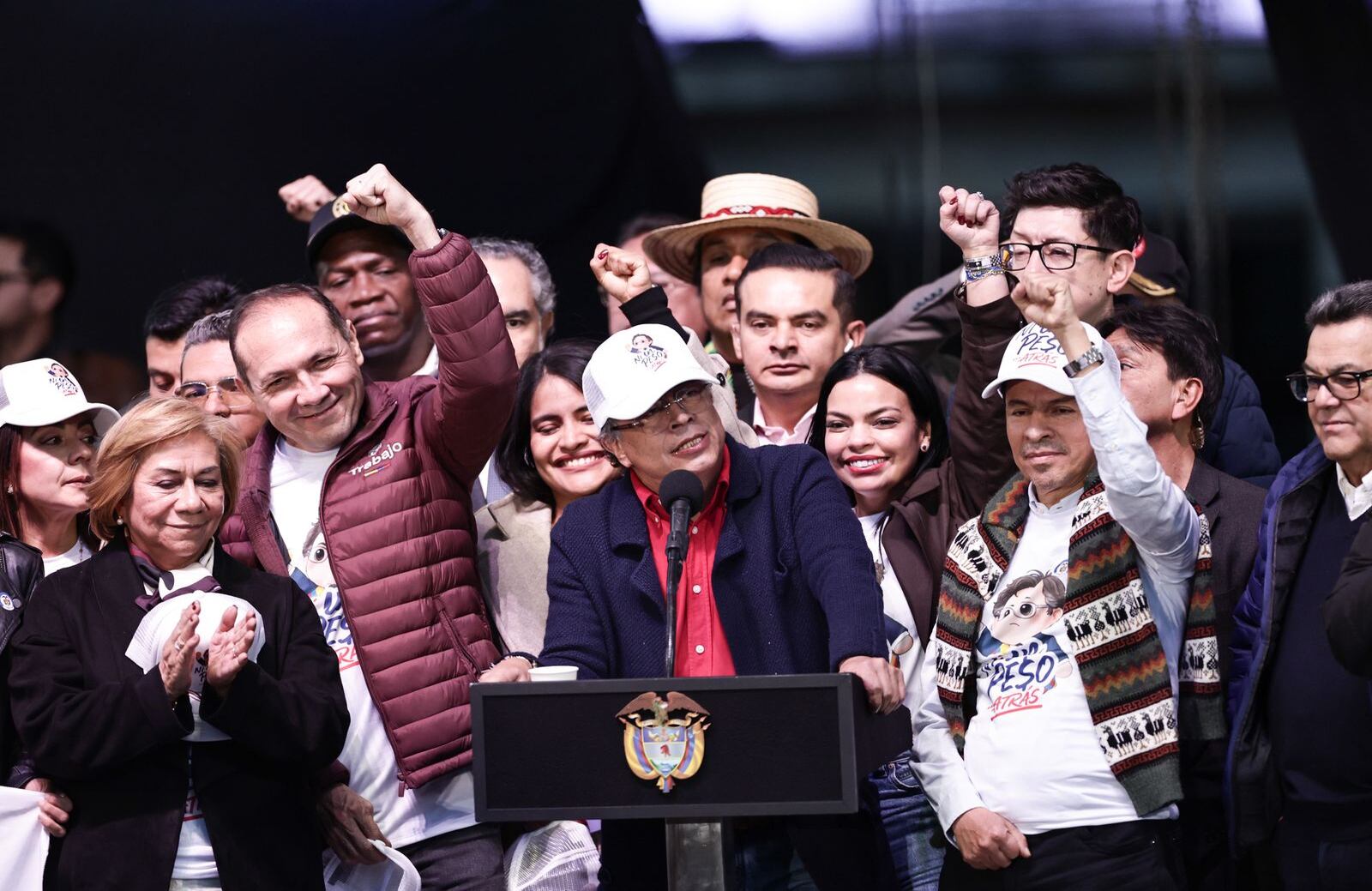 Marcha por la defensa del salario mínimo vital, presidente Gustavo Petro en la Plaza de Bolívar.