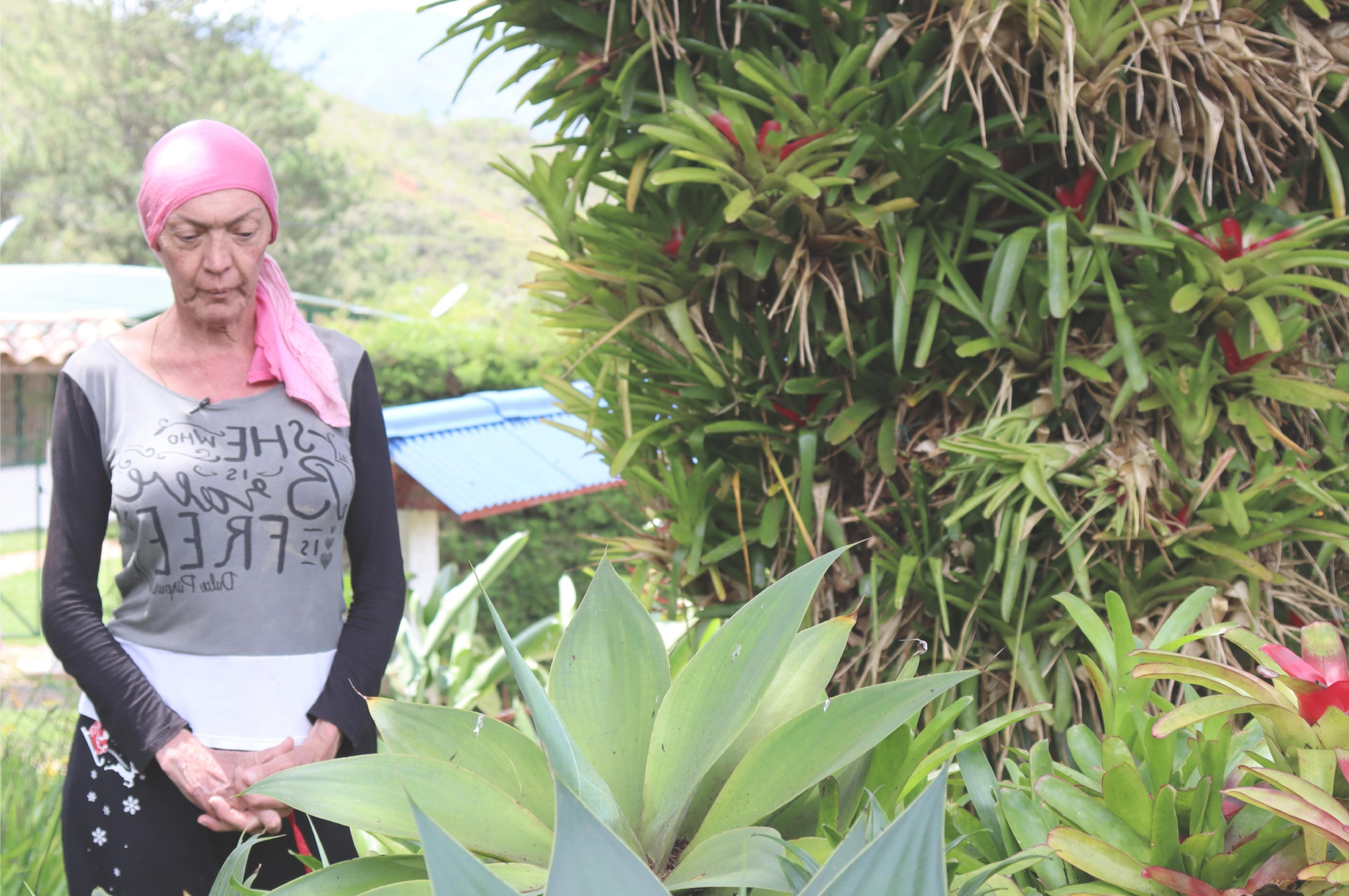 Raiza adquirió una propiedad en el municipio de Dagua, Valle del Cauca, donde, desde su llegada, fue víctima de reiteradas amenazas