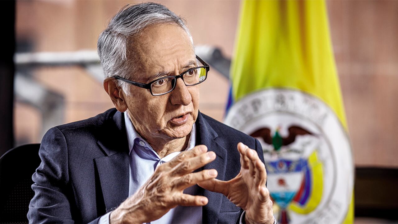  El ministro Guillermo Alfonso Jaramillo espera que su reforma a la salud termine aprobada.