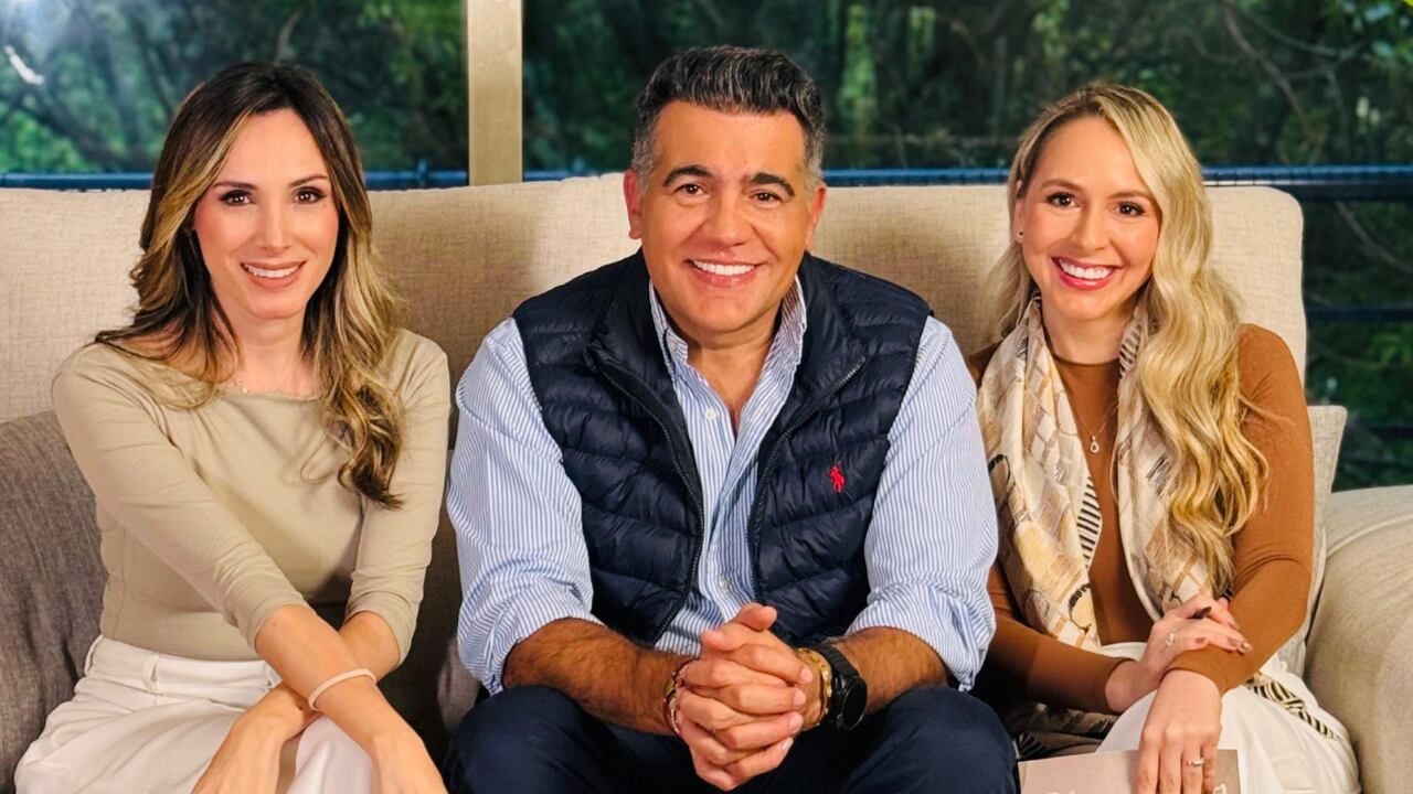 María Fernanda García, Carlos Calero y Julieta del Río.