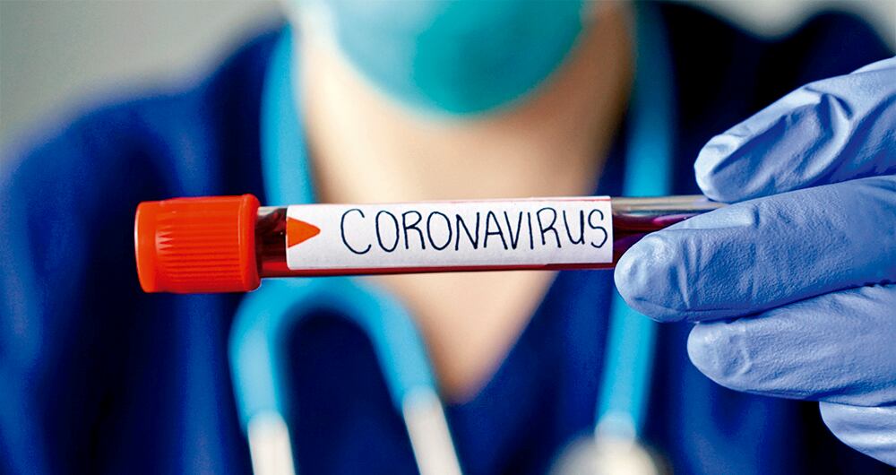 Estudios revelan que los sobrevivientes de coronavirus pueden padecer covid prolongado.  
