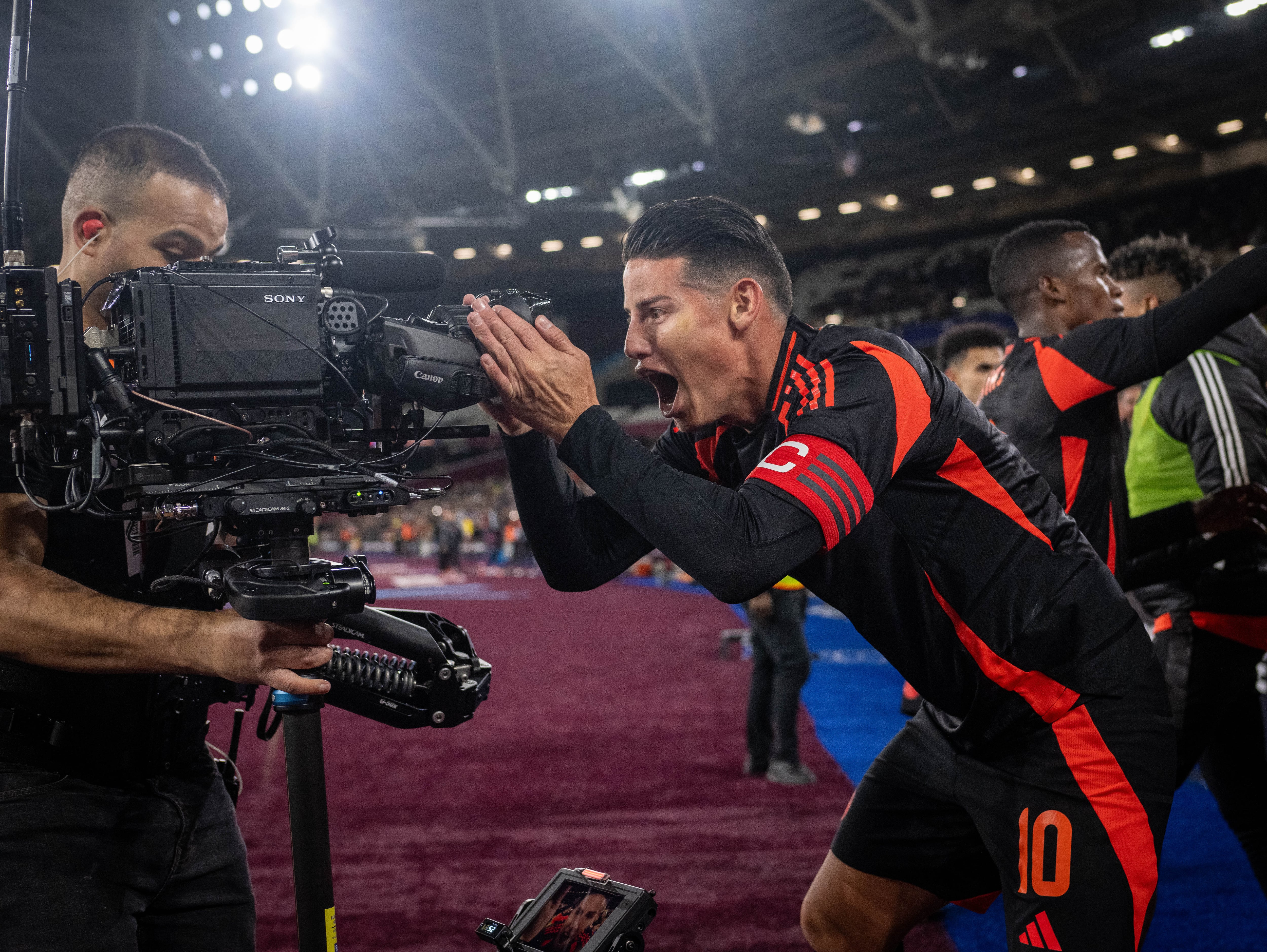 LONDON, ENGLAND - MARCH 22: James Rodriguez of Colombia celebrates after his team scores a goal during the international friendly match between Spain and Colombia at London Stadium on March 22, 2024 in London, England.(Photo by Sebastian Frej/MB Media/Getty Images)