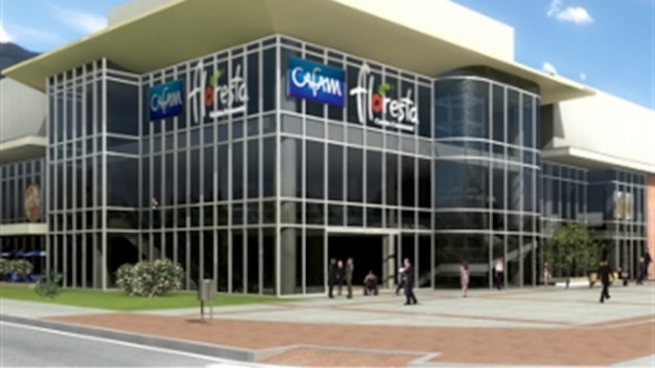Facha del centro comercial La Floresta.