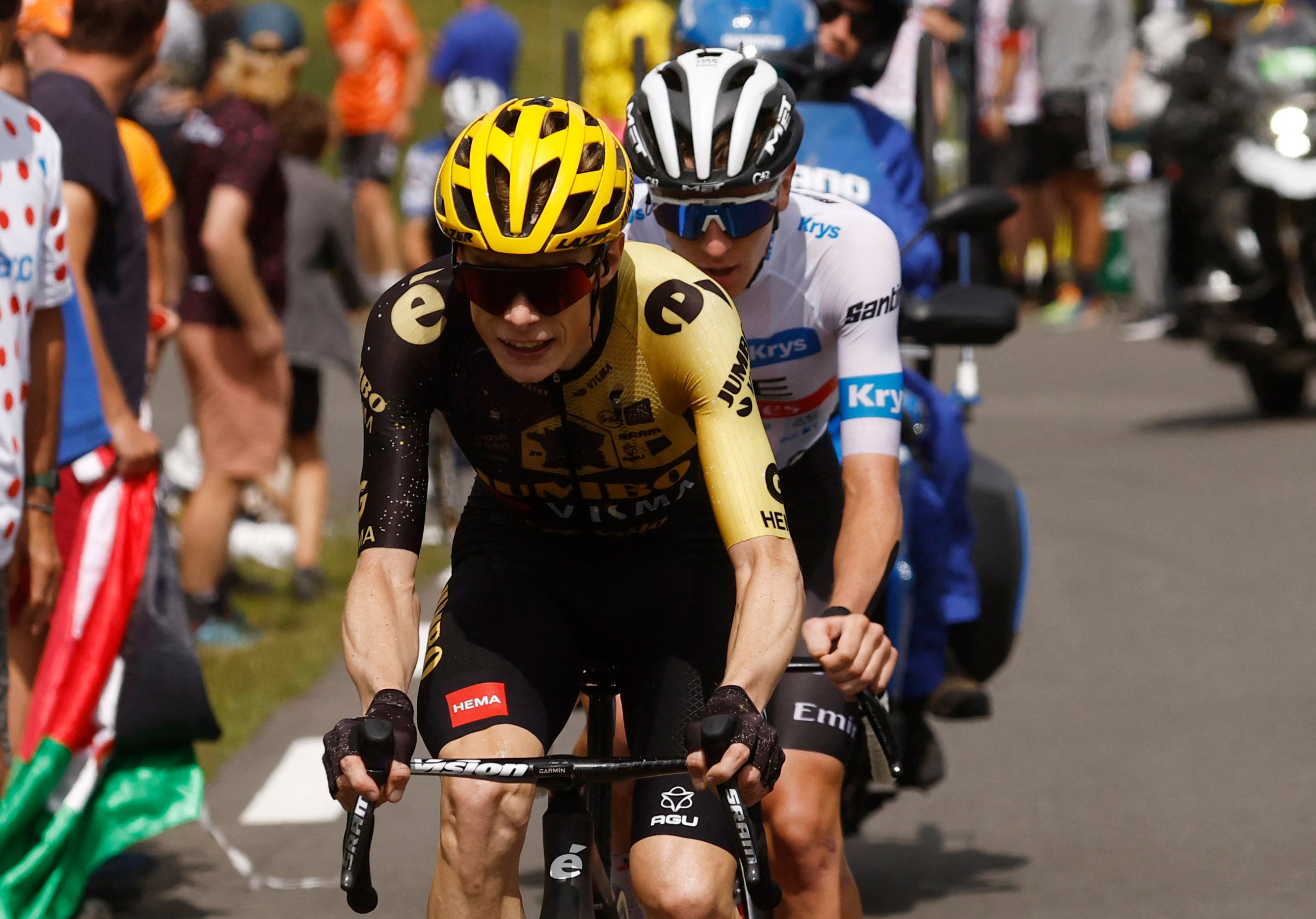 Cycling - Tour de France - Stage 6 - Tarbes to Cauterets-Cambasque - France - July 6, 2023 Team Jumbo–Visma's Jonas Vingegaard and UAE Team Emirates' Tadej Pogacar in action during stage 6 REUTERS/Stephane Mahe