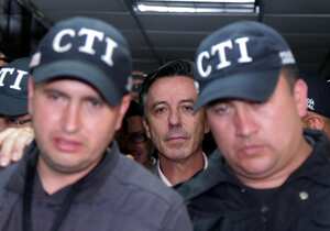 Roberto Prieto (centro), exgerente de la campaña presidencial de Juan Manuel Santos.