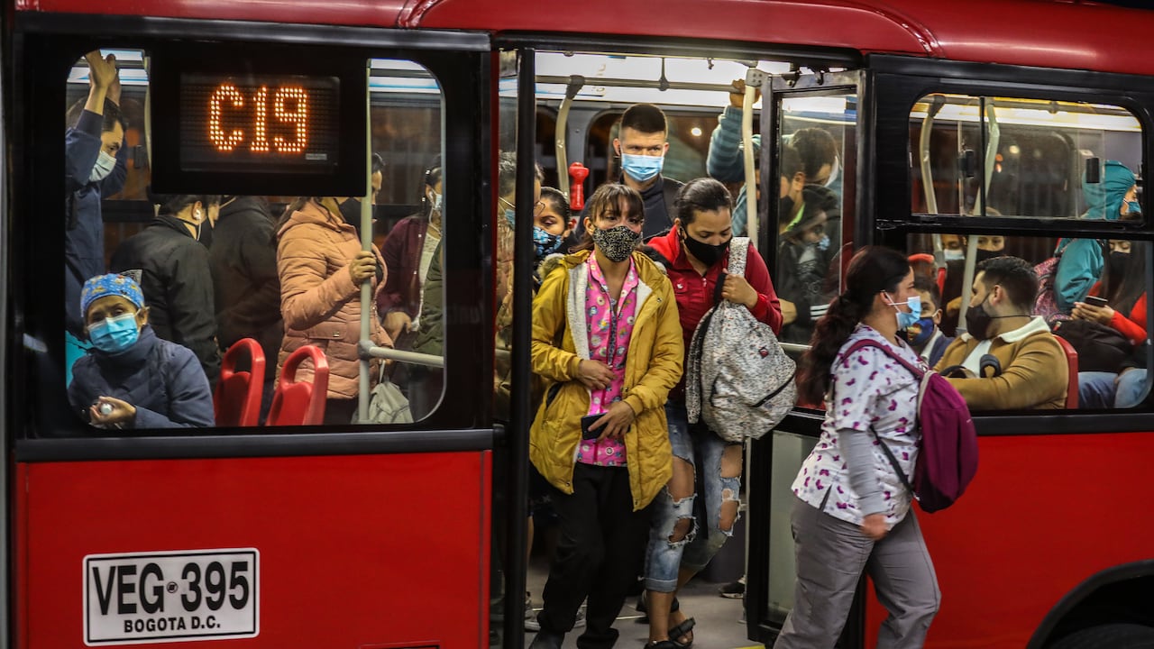 TransMilenio sigue sin recuperar su demanda de pasajeros y cada vez el Distrito tiene que aportar más recursos al fondo de estabilización tarifaria.