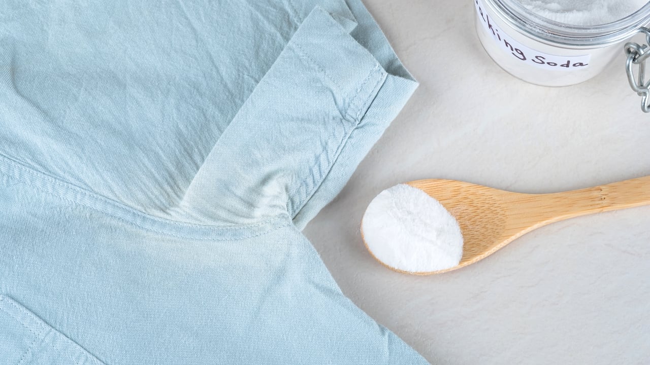 El sudor puede manchar la ropa.