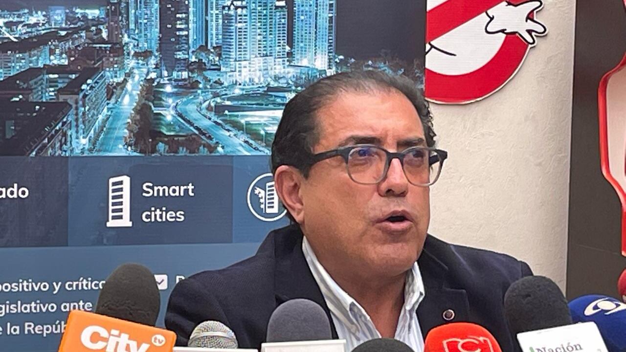 Director ejecutivo de la Asociación Nacional de Ciudades Inteligentes e Iluminación (Anap), Armando Gutiérrez.