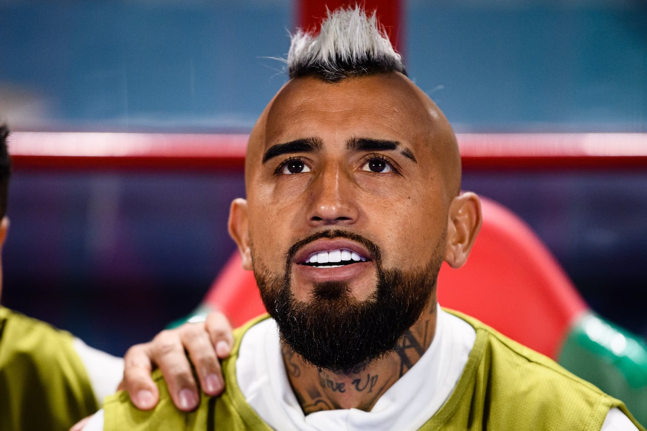 TANGER MED, MOROCCO - FEBRUARY 07: Arturo Vidal of Flamengo during the FIFA Club World Cup Morocco 2022 Semi Final match between Flamengo v Al Hilal SFC at Stade Ibn-Batouta on February 7, 2023 in Tanger Med, Morocco. (Photo by Marcio Machado/Eurasia Sport Images/Getty Images)