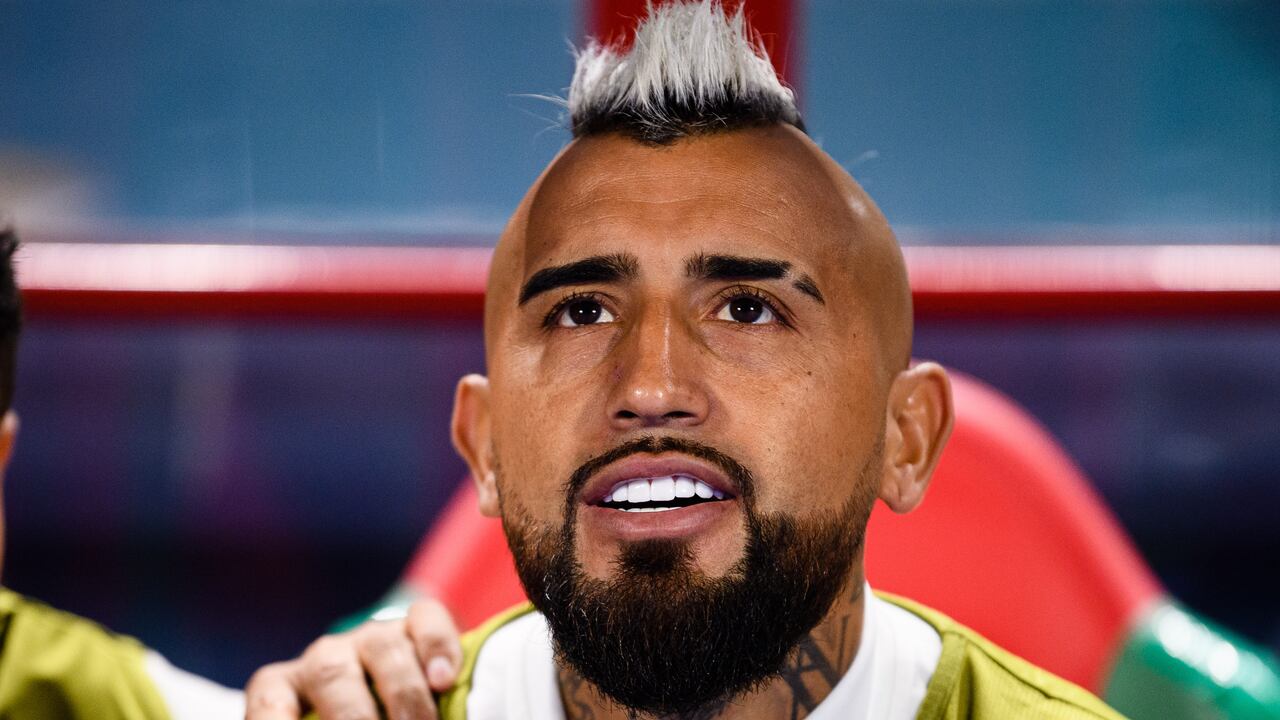 TANGER MED, MOROCCO - FEBRUARY 07: Arturo Vidal of Flamengo during the FIFA Club World Cup Morocco 2022 Semi Final match between Flamengo v Al Hilal SFC at Stade Ibn-Batouta on February 7, 2023 in Tanger Med, Morocco. (Photo by Marcio Machado/Eurasia Sport Images/Getty Images)