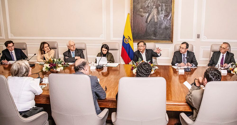    En el primer consejo de ministros, el presidente Petro pidió austeridad en el gasto y eliminar todas las nóminas paralelas.