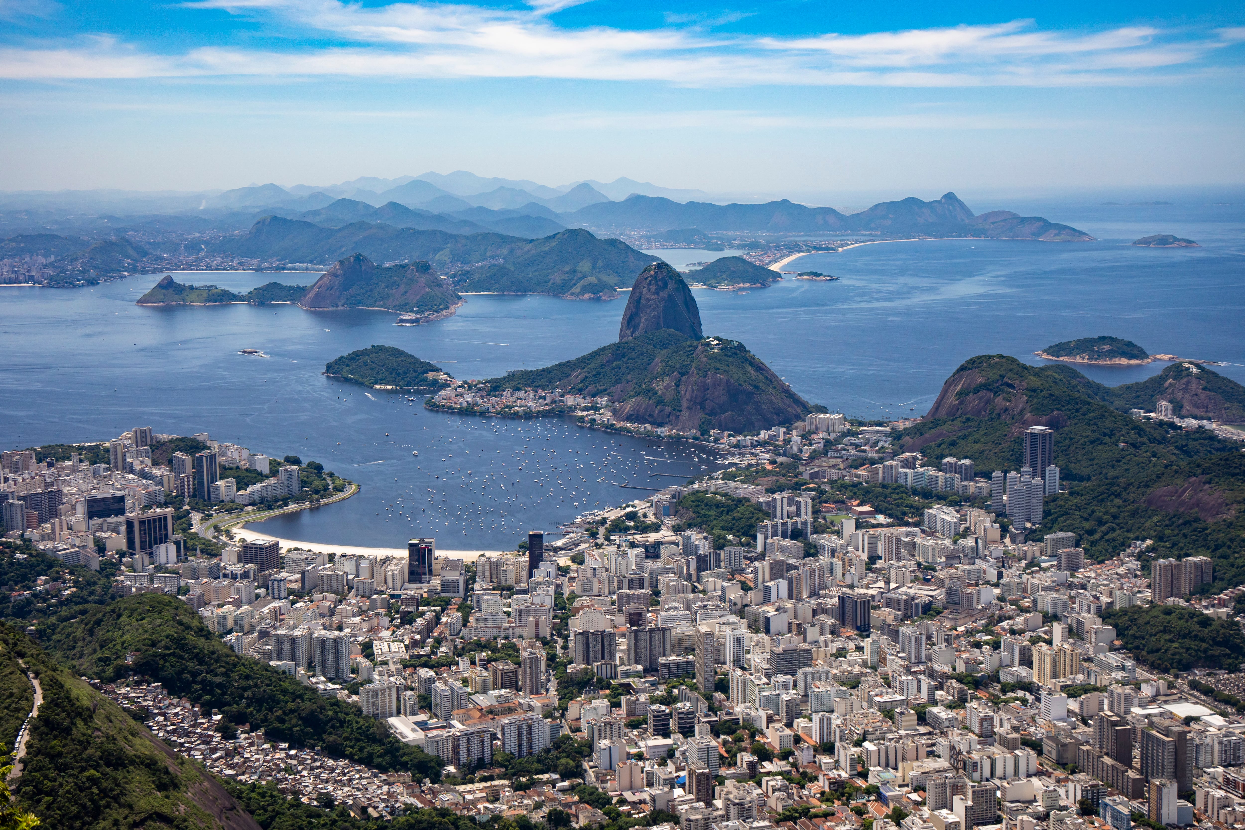 Vista desde la montaña Corcovado en Río de Janeiro, Brasil, el 26 de febrero de 2023.