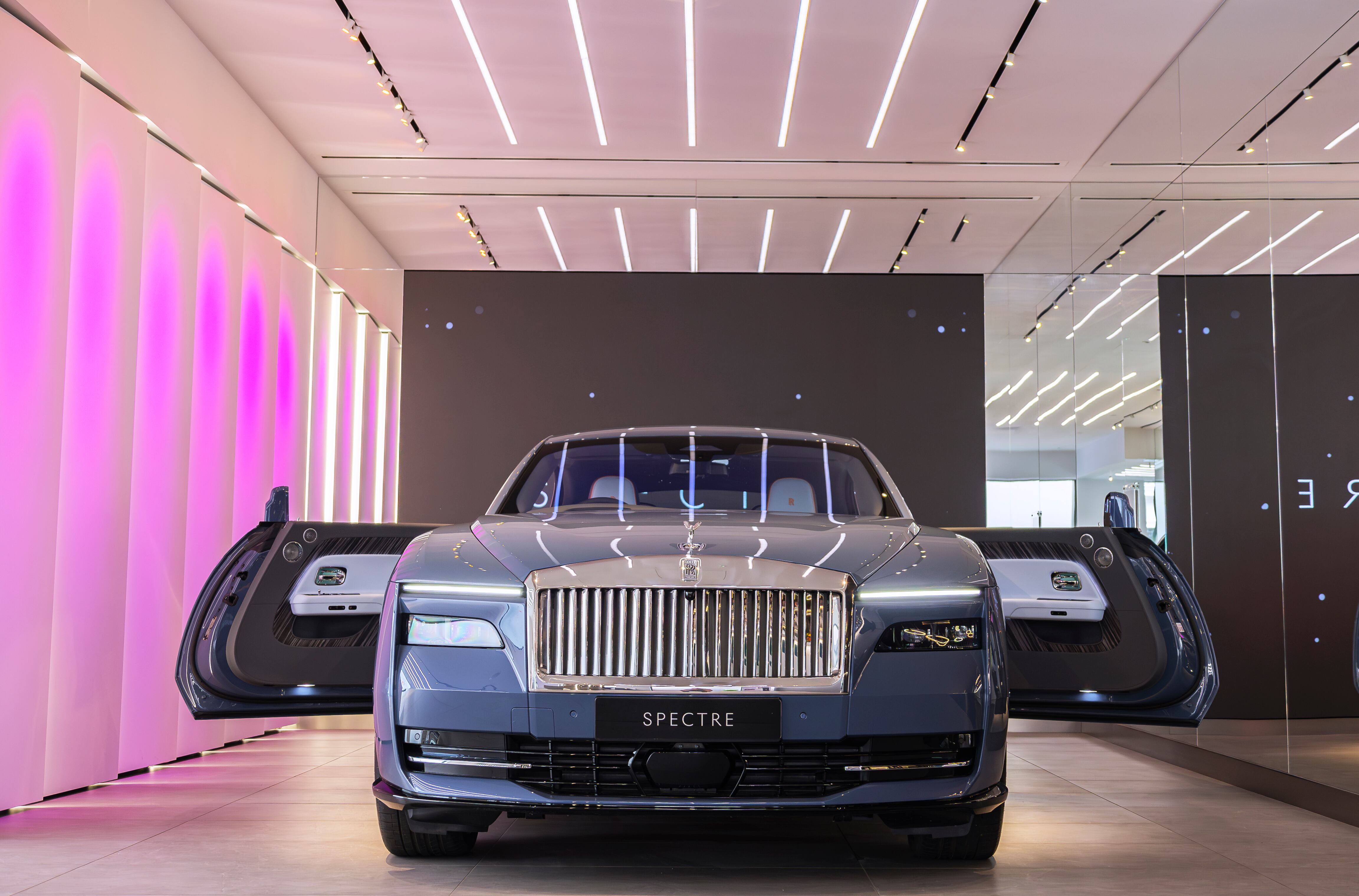 Rolls Royce es una de las marcas que sigue utilizando las llamadas puertas asesinas