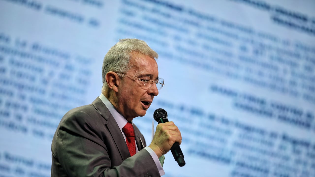 Evento conversemos con nuestra comunidad, Liderado por el Expresidente Álvaro Uribe