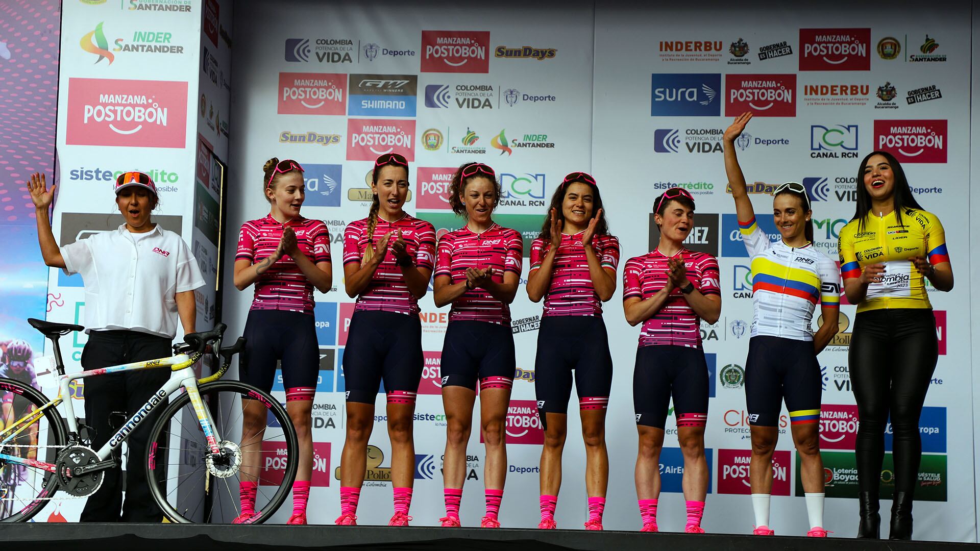 27 equipos confirmaron a 148 ciclistas para correr la Vuelta Femenina Colombia 2023.