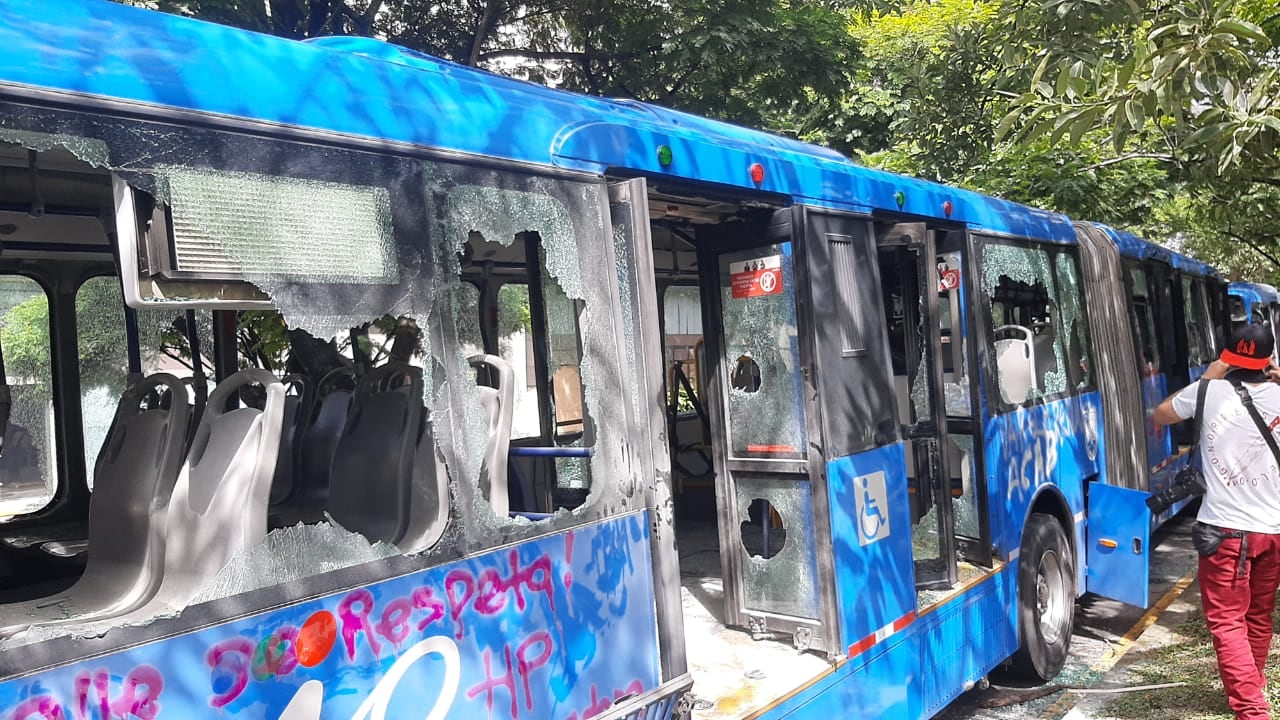 MIO en Cali vandalizado