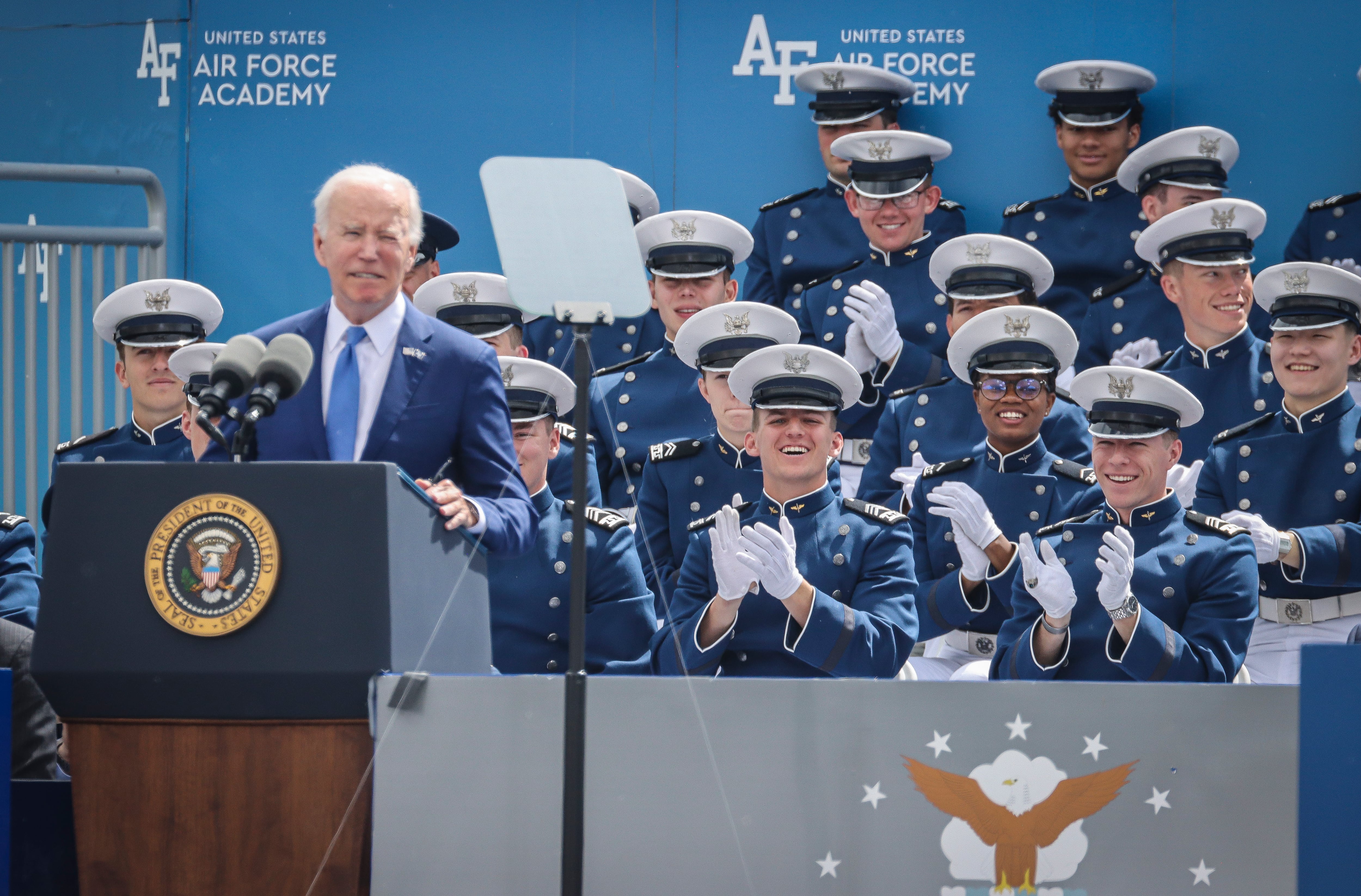 Biden en la ceremonia de graduación en la Academia de las Fuerzas Aéreas.