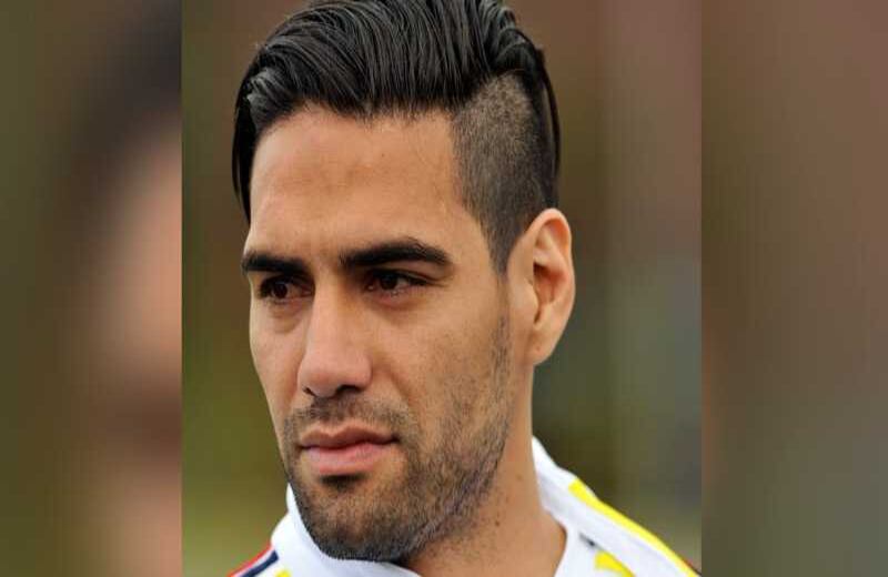 La compañía Fedeplast quería utilizar la marca Falcao para comercialización de vestidos, calzado y bebidas no alcohólicas. El deportista autorizó el trámite para proteger su nombre.