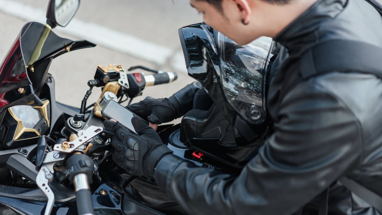 Según Apple, los motores potentes transmiten impulsos que dañan la cámara.