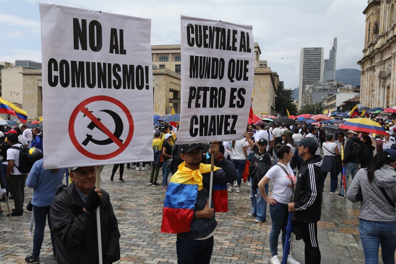 Marchas en contra del Gobierno del Presidente Gustavo Petro  Plaza de Bolívar