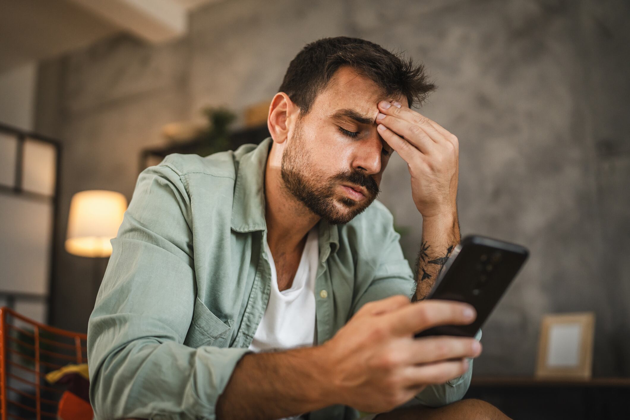 Si bien suele ser optimización, en ciertos casos la pérdida de apps alerta sobre malware.