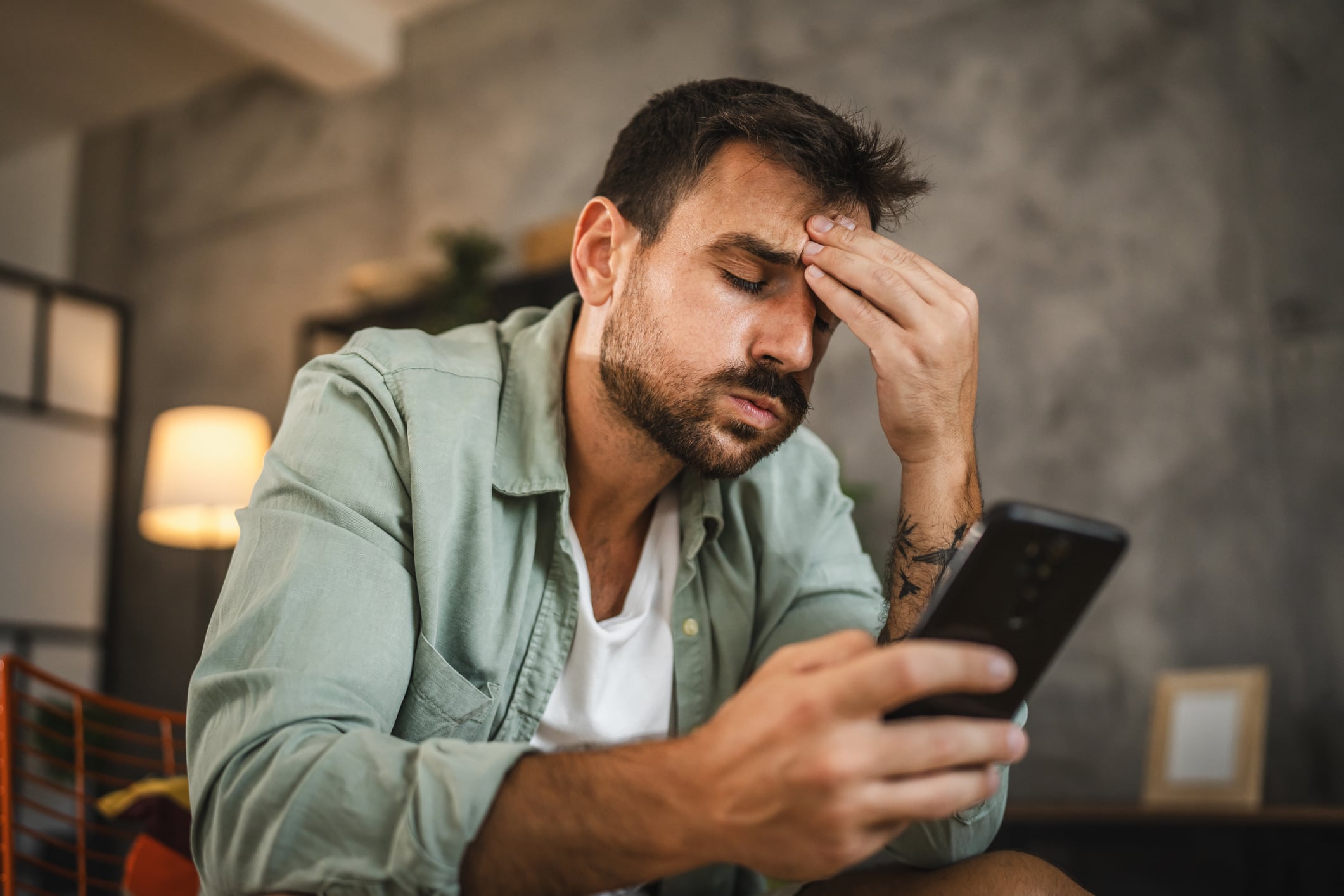 Si bien suele ser optimización, en ciertos casos la pérdida de apps alerta sobre malware.