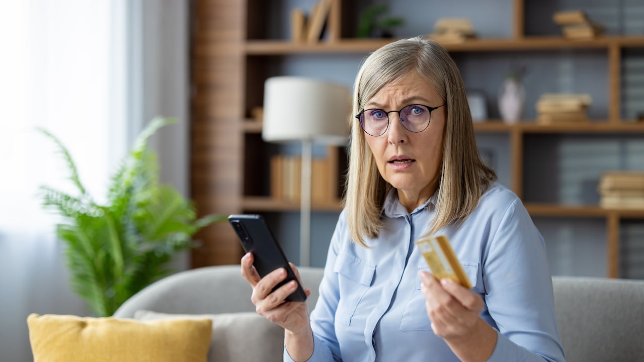 Delincuentes usan prefijos internacionales para estafar a los usuarios.
