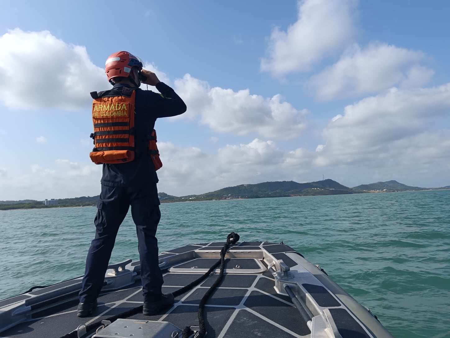 Avanza la búsqueda de Juan Carlos López, de 41 años, quien cayó al mar al volcarse su jetski en Tubará, Atlántico.