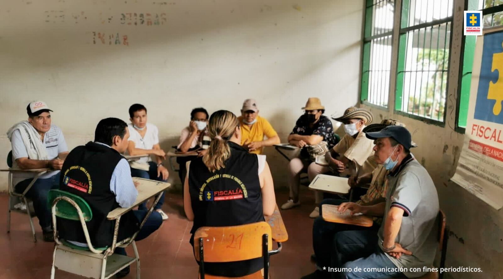 Fiscalía adelanta jornada de atención a las víctimas de las extintas AUC en el Urabá antioqueño; entregó bienes para su reparación