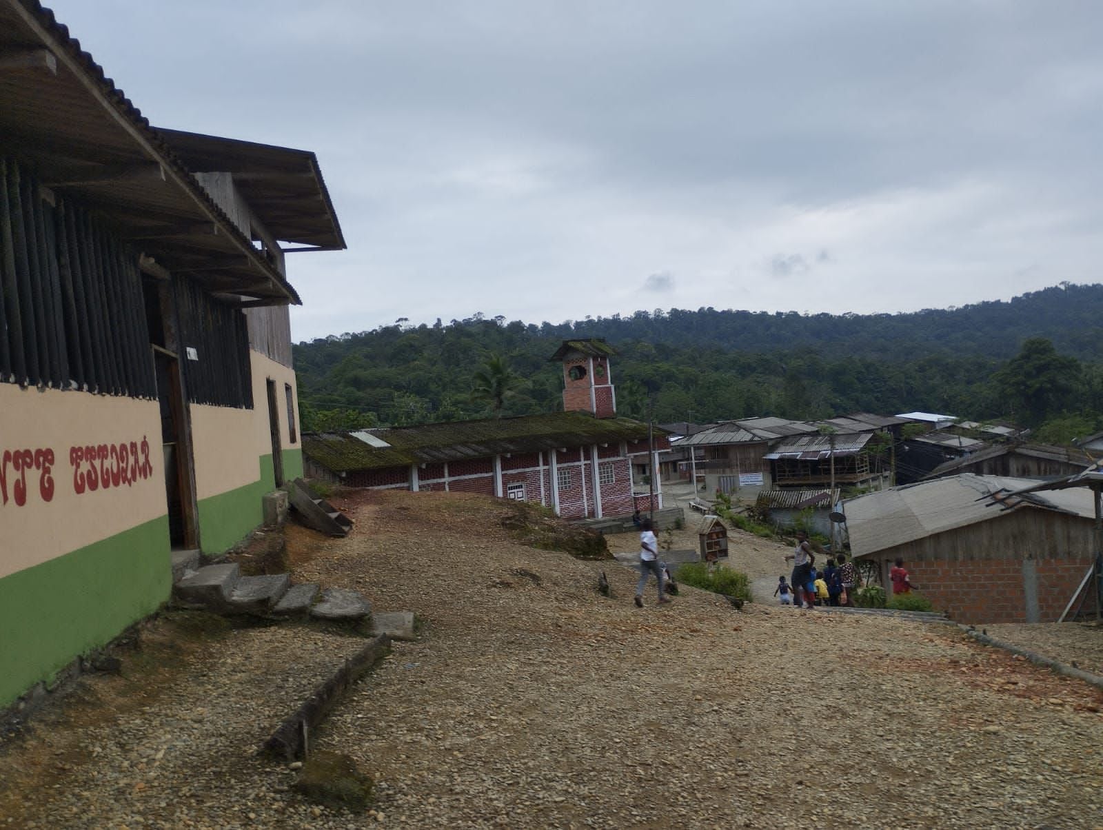 La Defensoría alertó sobre el inminente riesgo de confinamiento de todas las comunidades que habitan en los territorios de la cuenca del Río Yurumanguí, una población que corresponde a más de 2.500 personas.